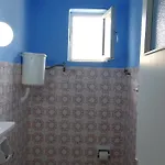 House 게스트하우스 *