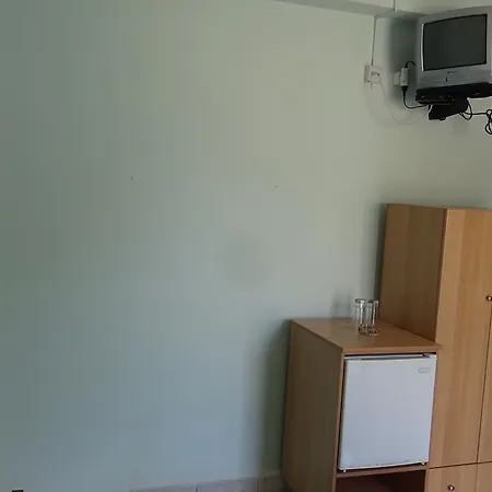 House 波罗斯