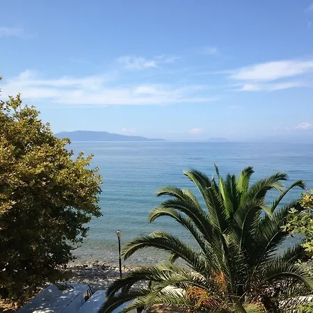 招待所 Poros House *